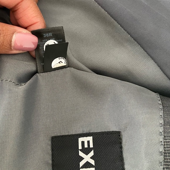 Express Men’s Grey Plaid Photographer Suit - Picture 3 of 6